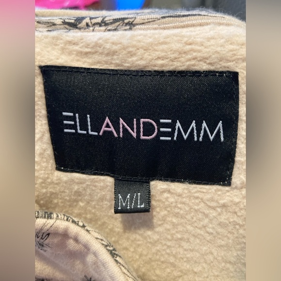 EllandEm J'ADORE L'amour Pattern Half Zip Size M/L - Picture 10 of 11